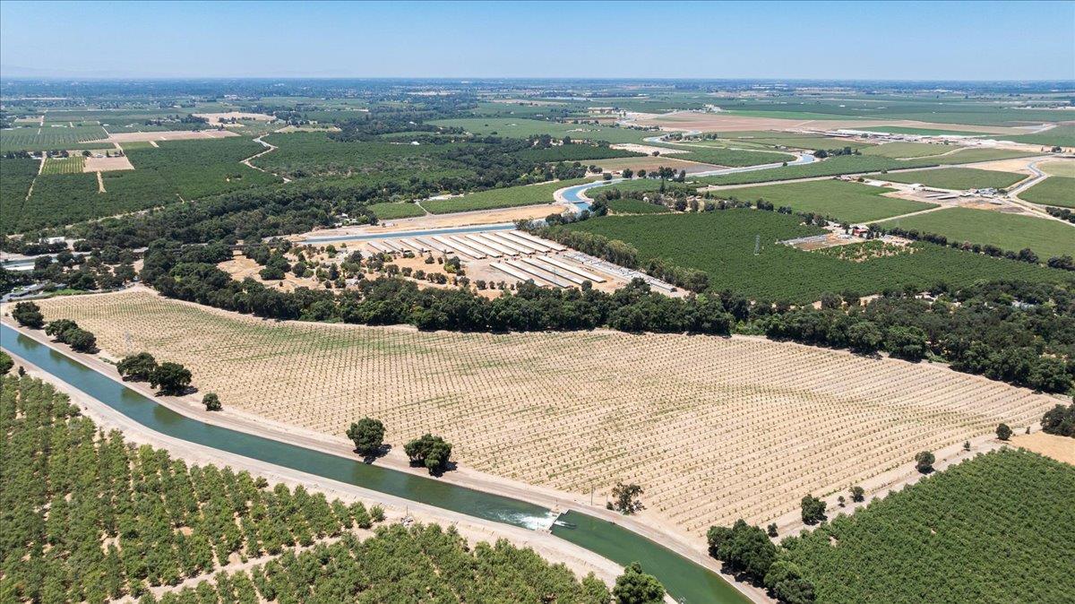 0 Albers Road Modesto, CA 95357 - Photo 7 of 11 a view of an ocean and city