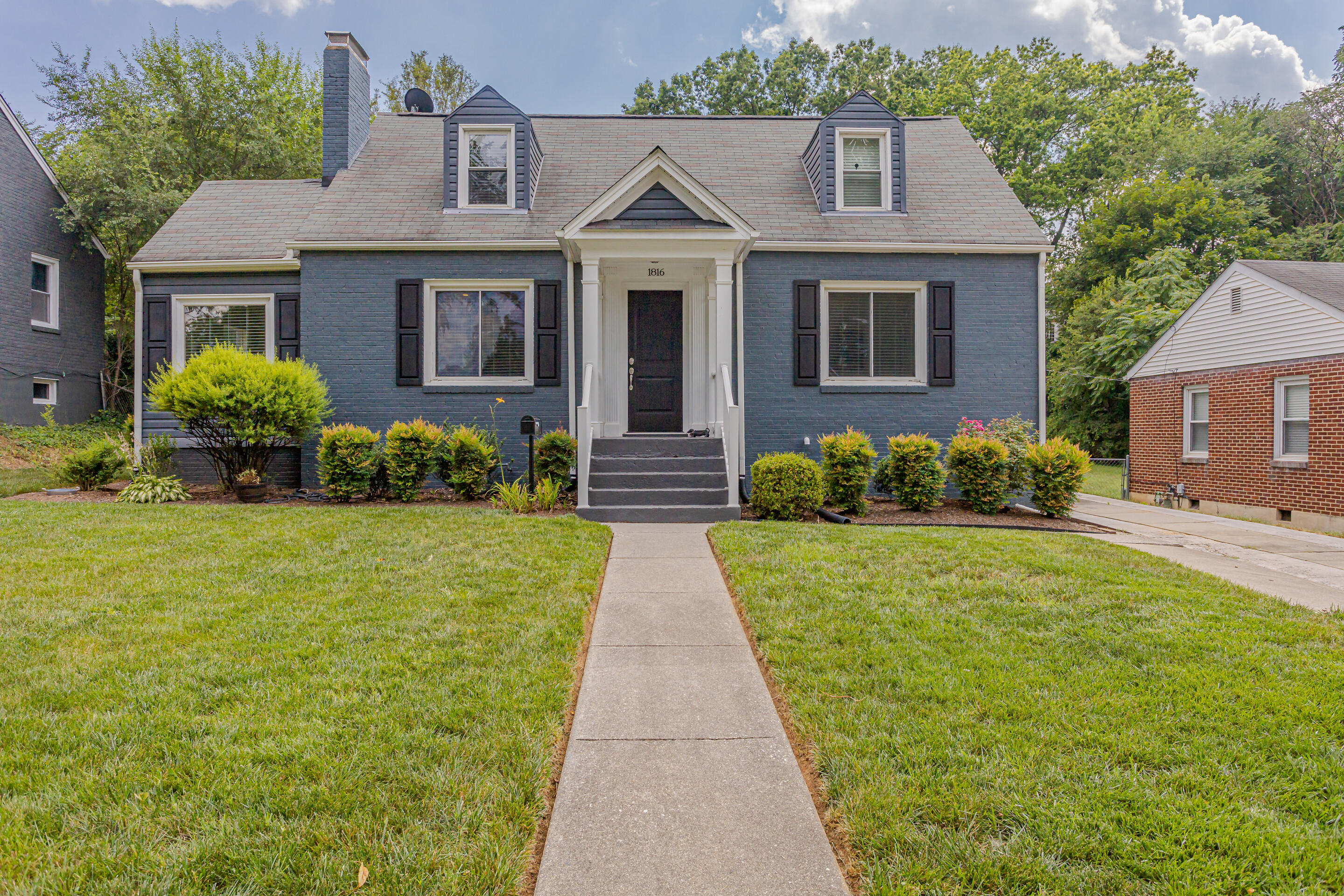 1816 Carlton Road Southwest Roanoke, VA 24015 - Photo 1 of 49 02_1816_Carlton_Rd02_mls