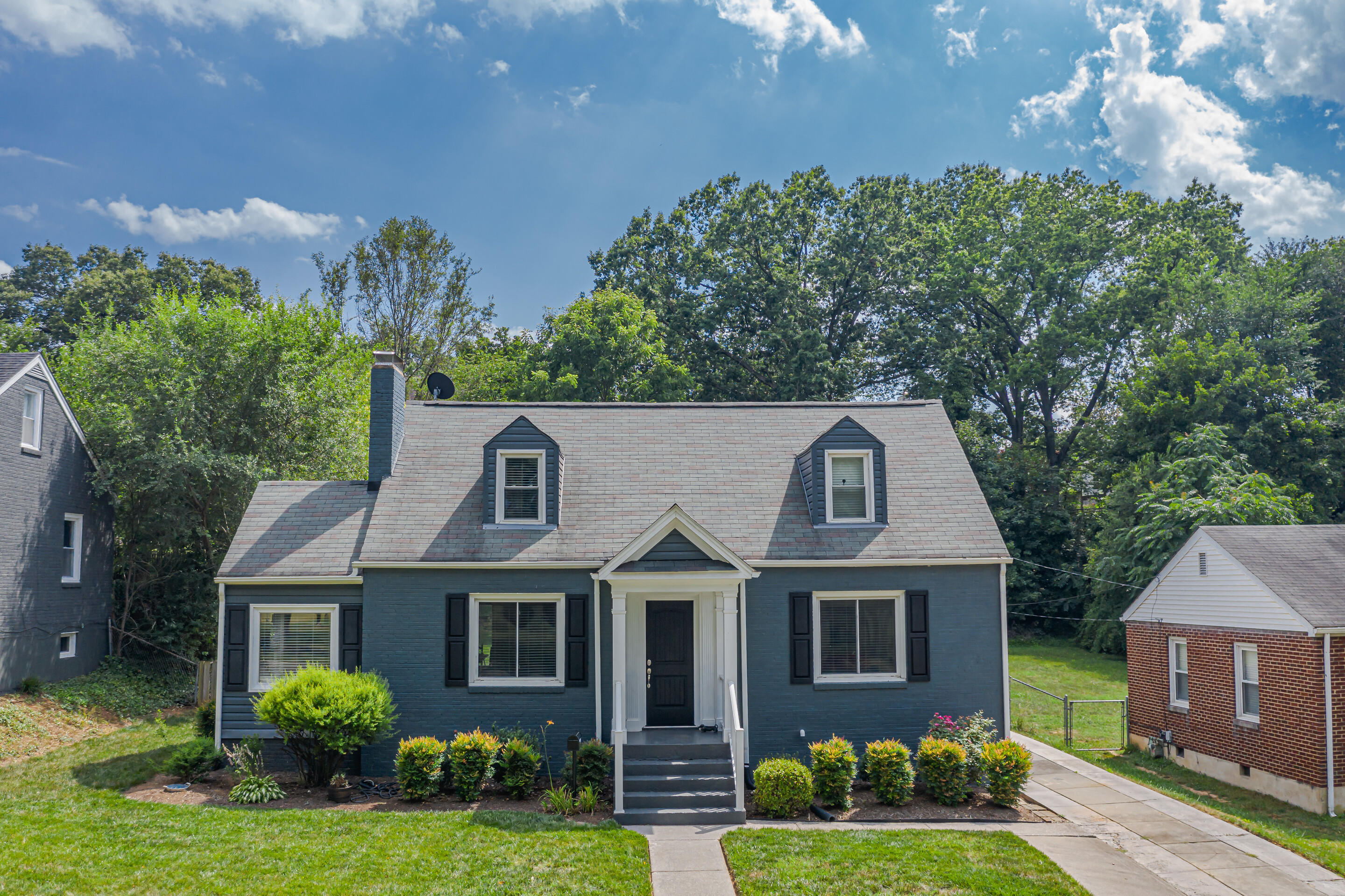 1816 Carlton Road Southwest Roanoke, VA 24015 - Photo 5 of 49 06_1816_Carlton_Rd06_mls