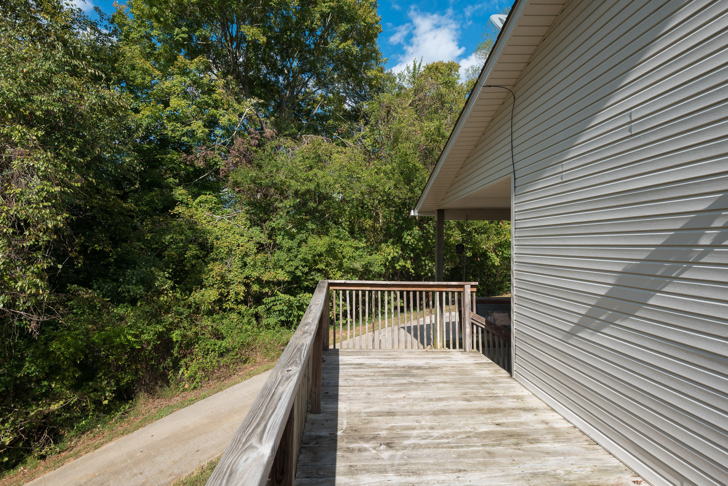 303 Strader Road Powell, TN 37849 - Photo 18 of 25 image