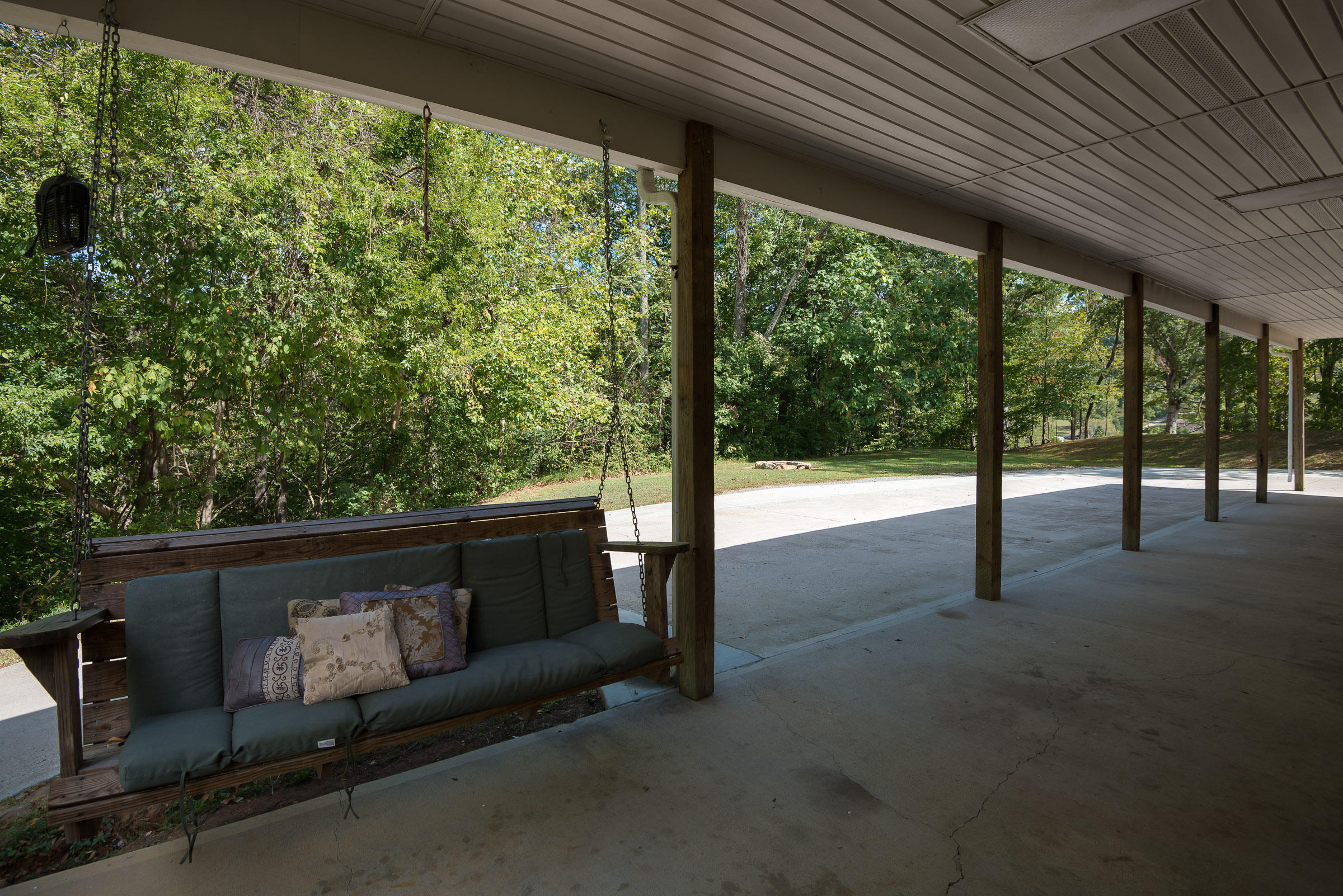 303 Strader Road Powell, TN 37849 - Photo 20 of 25 image