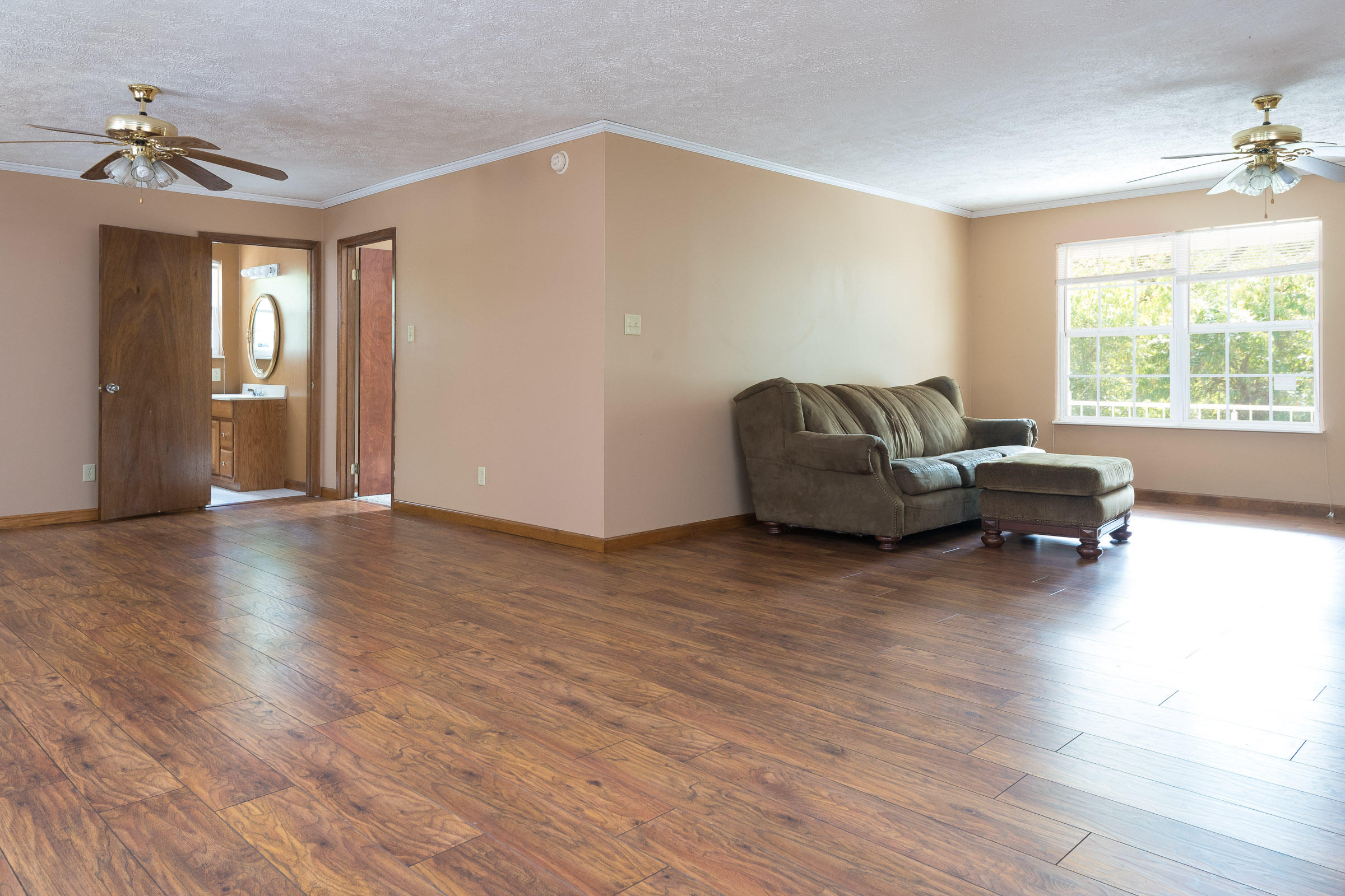 303 Strader Road Powell, TN 37849 - Photo 5 of 25 image