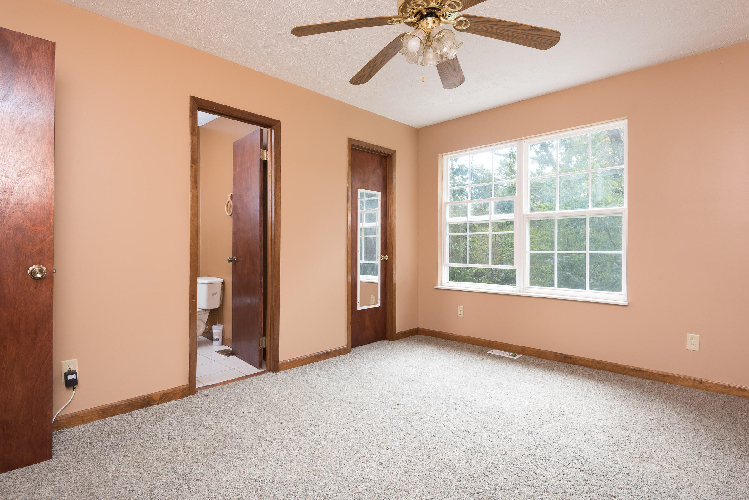 303 Strader Road Powell, TN 37849 - Photo 6 of 25 image