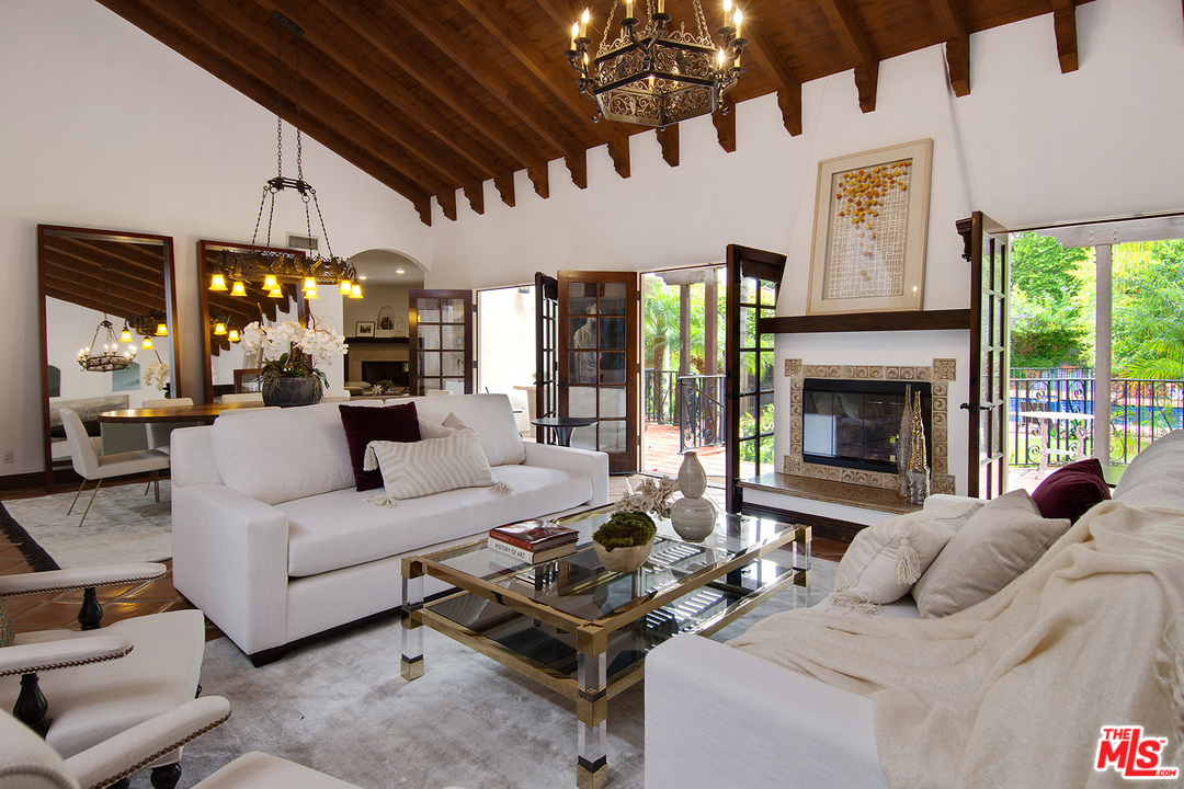 4180 Crisp Canyon Road Sherman Oaks, CA 91403 - Photo 1 of 26