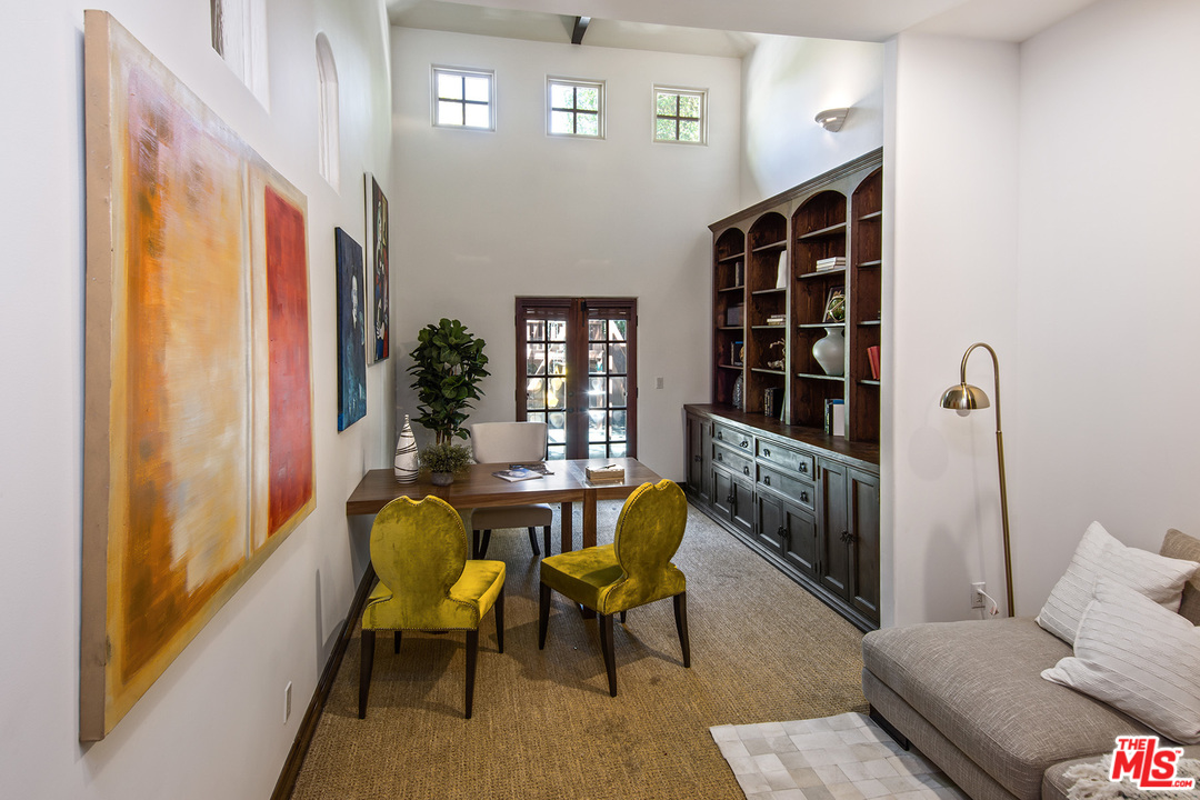4180 Crisp Canyon Road Sherman Oaks, CA 91403 - Photo 12 of 26