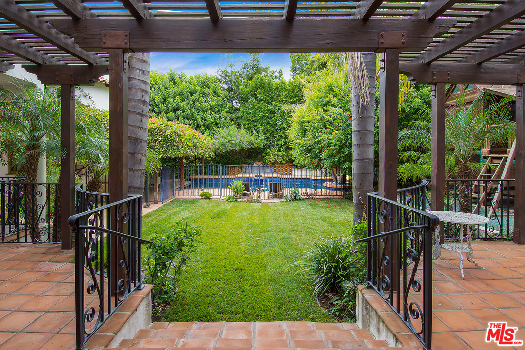 4180 Crisp Canyon Road Sherman Oaks, CA 91403 - Photo 24 of 26