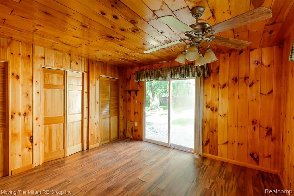 26247 Weigel Road New Boston, MI 48164 - Photo 12 of 30 Gallery Image 12