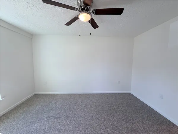 $1,650 | 404 Elaine Street, La Marque, TX 77568