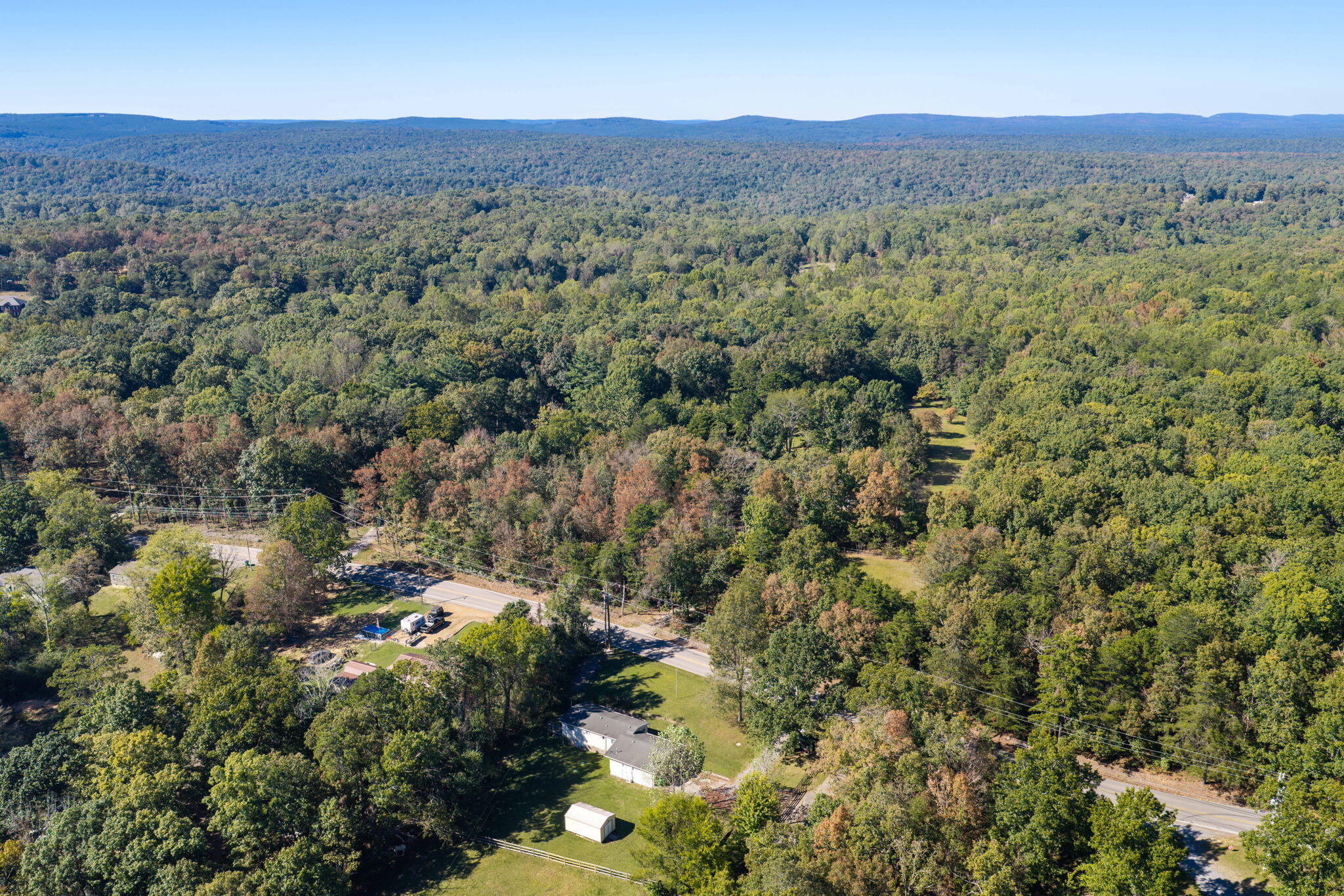 2402 Corral Road Signal Mountain, TN 37377 - Photo 36 of 42 39-web-or-mls-DJI_20260929160744_0707_D-