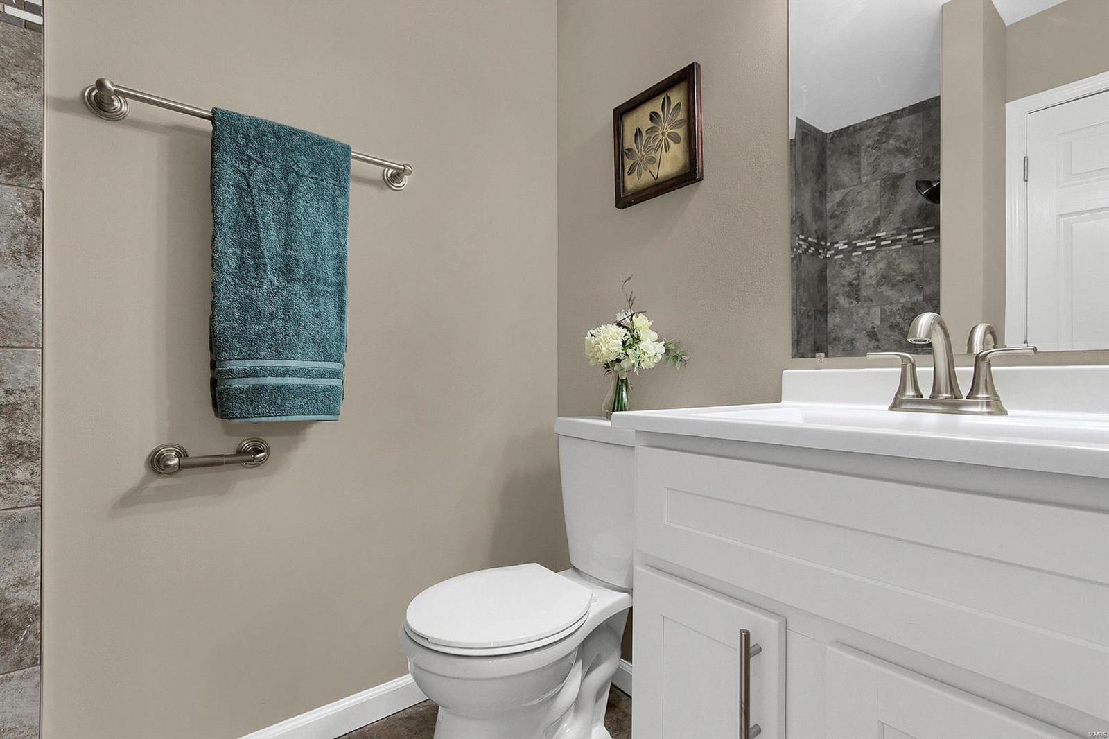 6337 Heege Road St. Louis, MO 63123 - Photo 12 of 19 Gallery Image 12