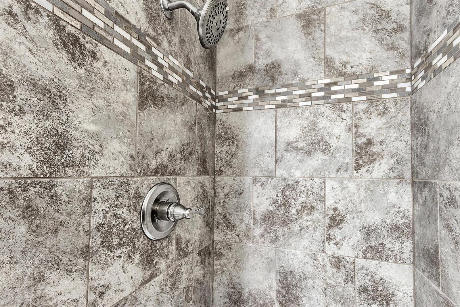 6337 Heege Road St. Louis, MO 63123 - Photo 13 of 19 Gallery Image 13