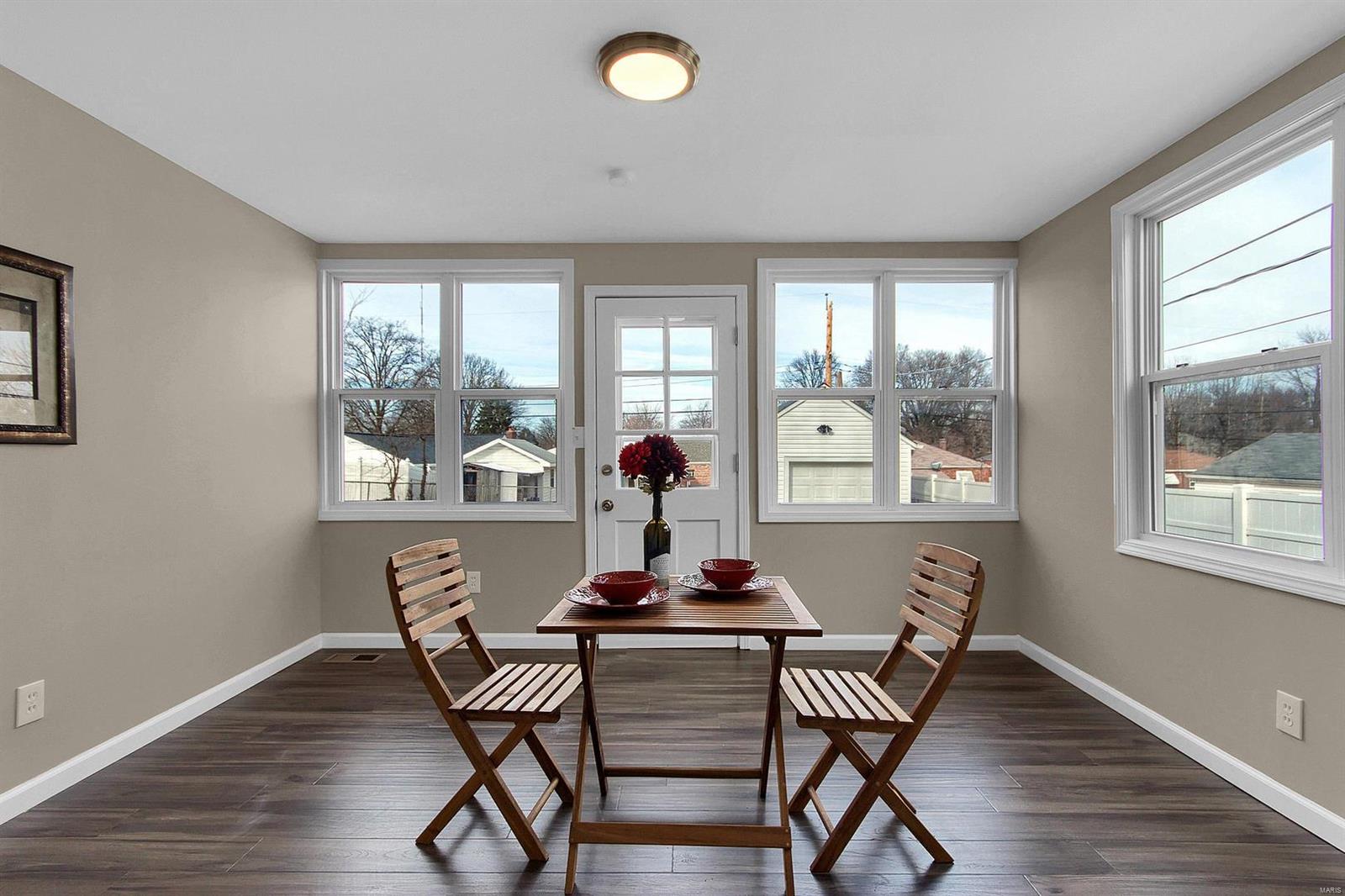 6337 Heege Road St. Louis, MO 63123 - Photo 7 of 19 Gallery Image 7