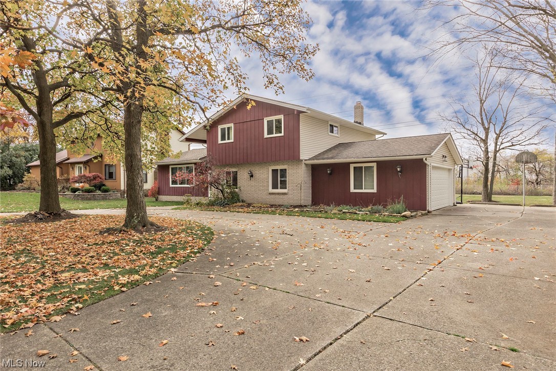 942 Beechers Brook Road Cleveland, OH 44143 - Photo 1 of 35 Front view of home