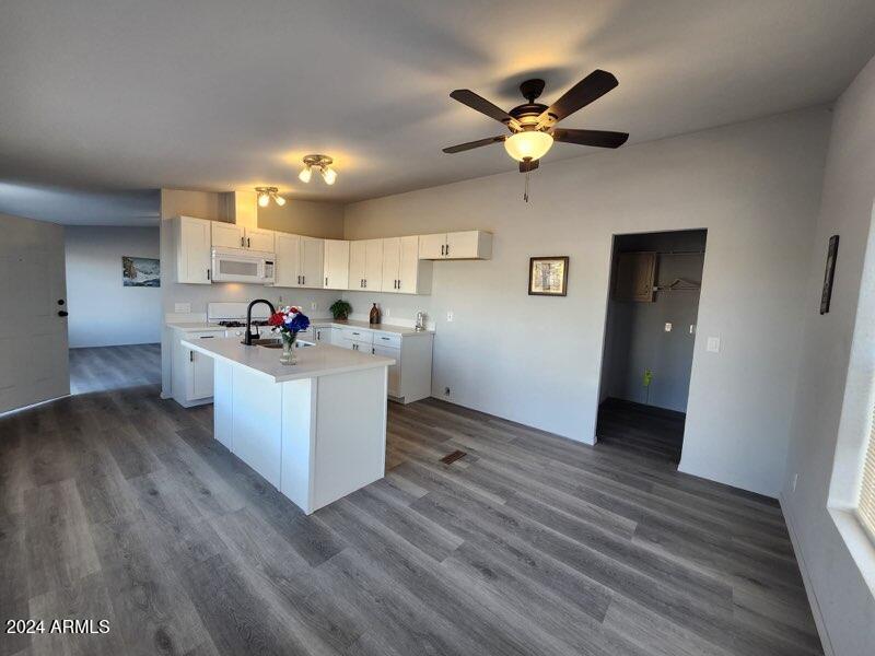 16406 Squatter Road Arizona City, AZ 85123 - Photo 1 of 16 2