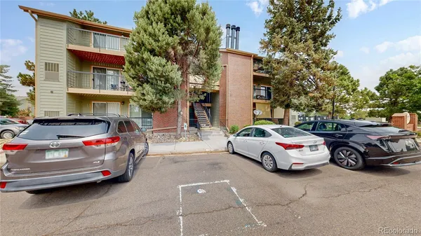 $184,300 | 4899 South Dudley Street, Unit 11A, Littleton, CO 80123