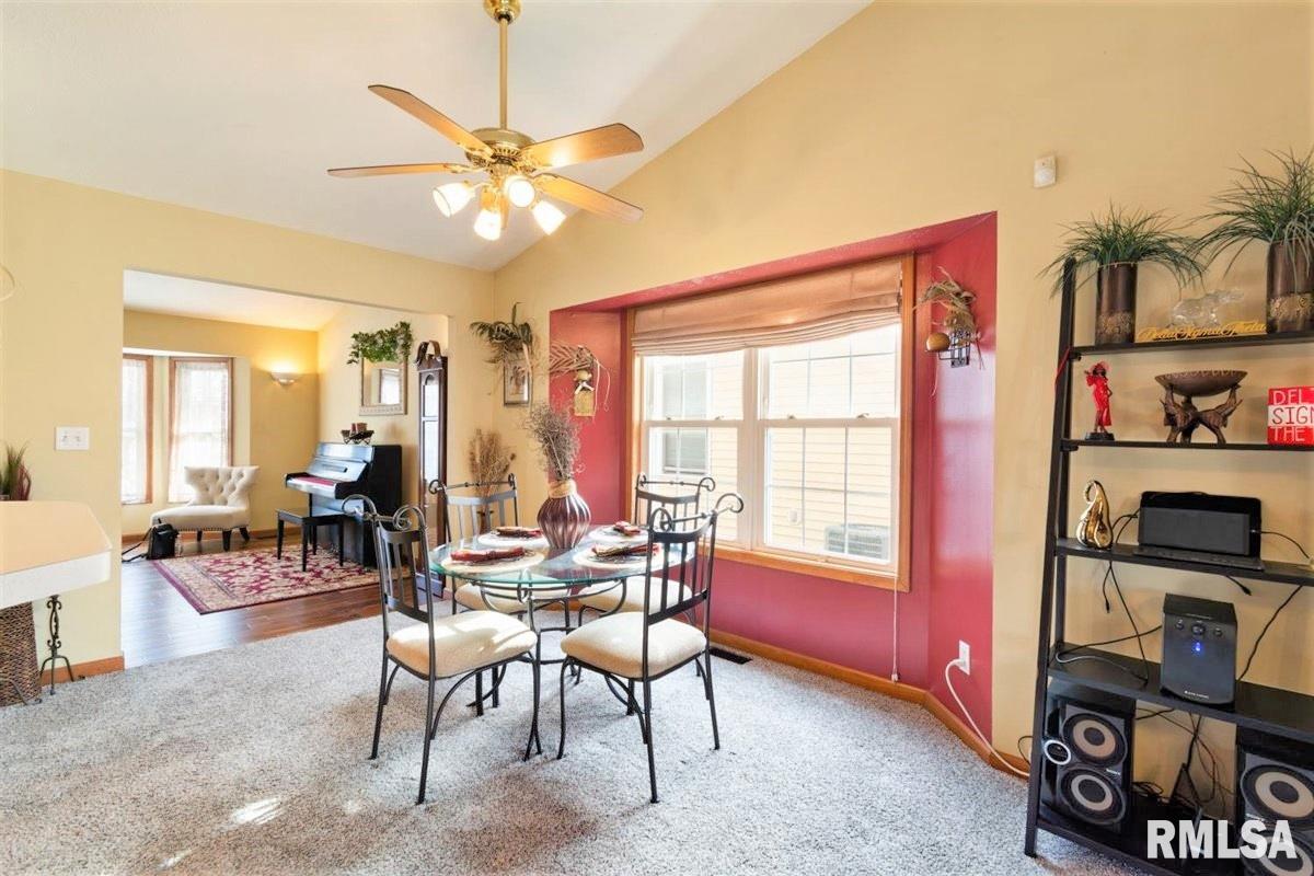 925 Knoll Pointe Place Springfield, IL 62703 - Photo 13 of 41 Gallery Image 13
