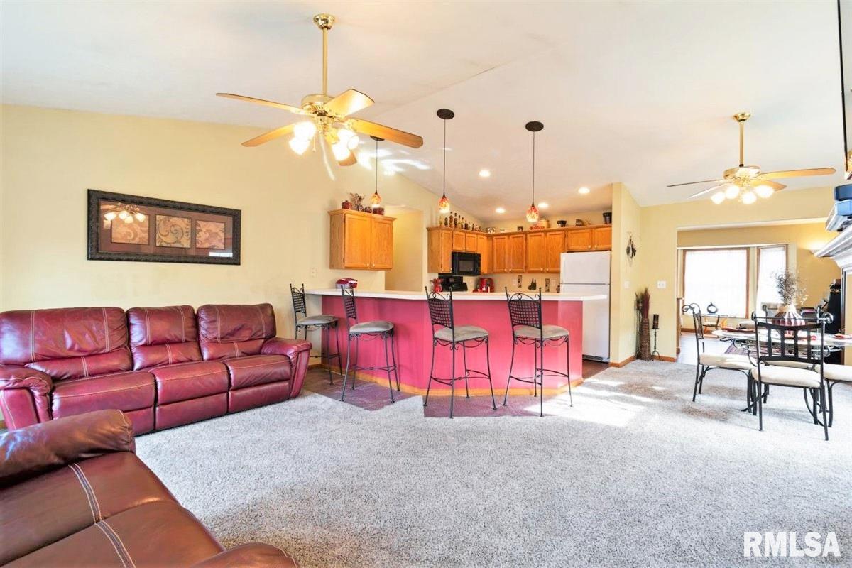925 Knoll Pointe Place Springfield, IL 62703 - Photo 20 of 41 Gallery Image 20