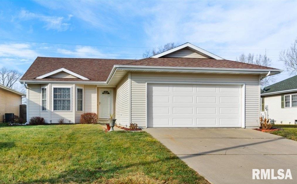 925 Knoll Pointe Place Springfield, IL 62703 - Photo 2 of 41 Gallery Image 2