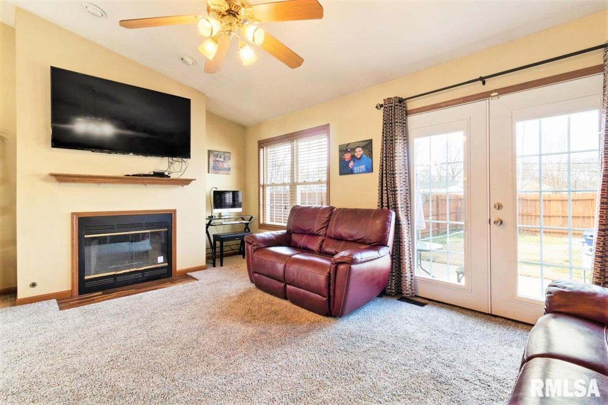 925 Knoll Pointe Place Springfield, IL 62703 - Photo 22 of 41 Gallery Image 22