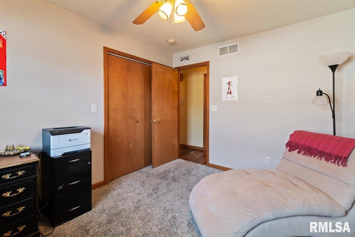 925 Knoll Pointe Place Springfield, IL 62703 - Photo 32 of 41 Gallery Image 32