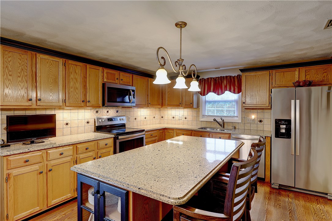 21 Cullen Hill Road Lincoln, RI 02865 - Photo 15 of 39