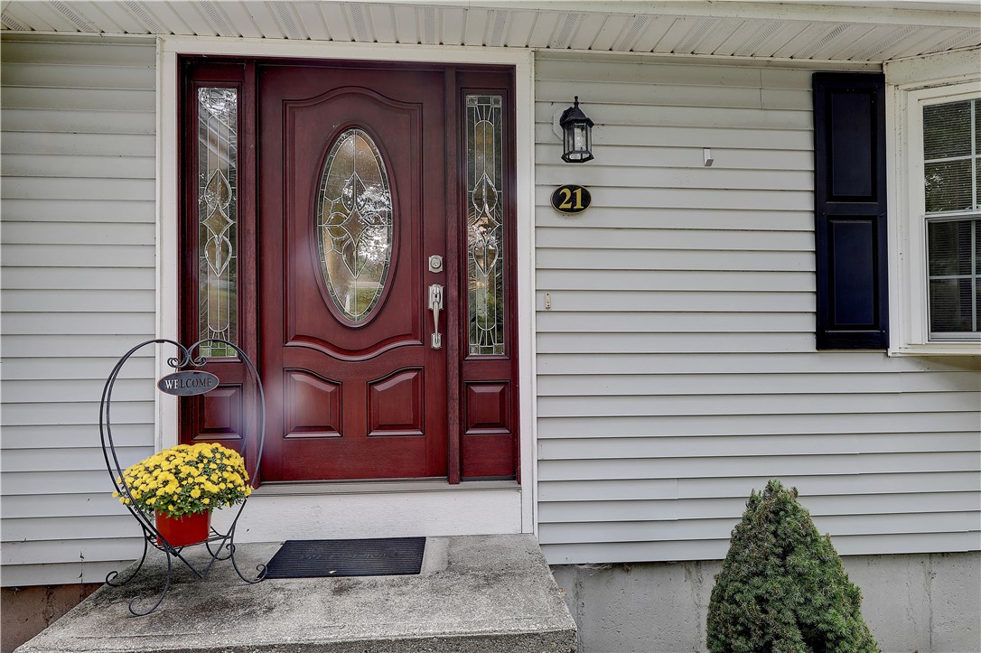 21 Cullen Hill Road Lincoln, RI 02865 - Photo 5 of 39