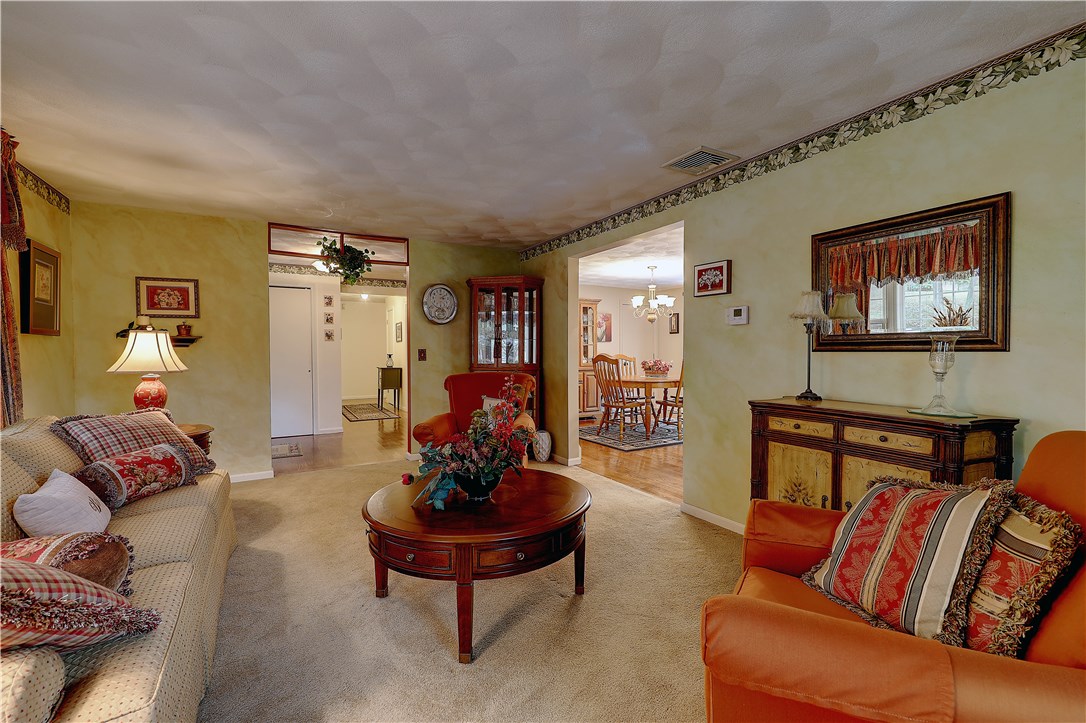 21 Cullen Hill Road Lincoln, RI 02865 - Photo 9 of 39
