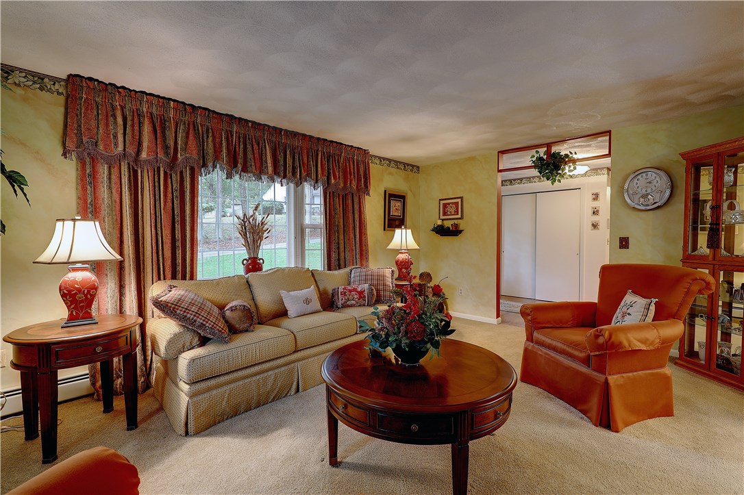 21 Cullen Hill Road Lincoln, RI 02865 - Photo 10 of 39