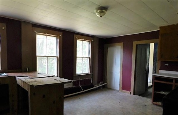 124 Ragged Hill Road West Brookfield, MA 01585 - Photo 5 of 10