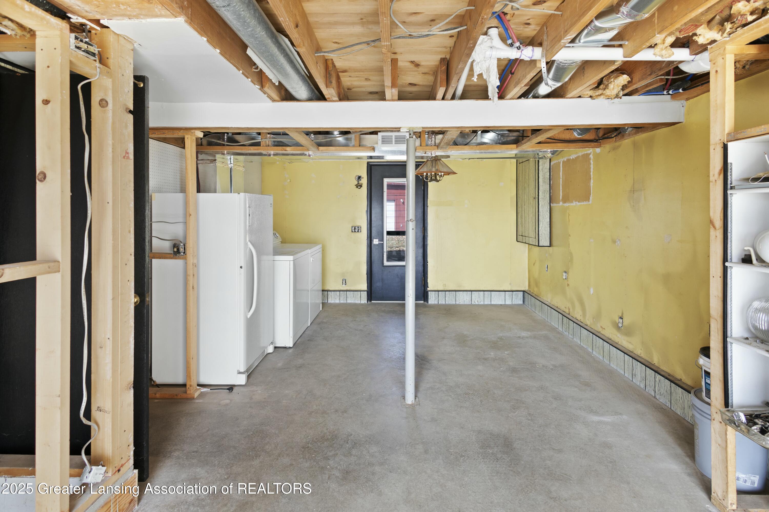 16682 Marsh Road East Lansing, MI 48823 - Photo 31 of 55 tempImagel3bFqS