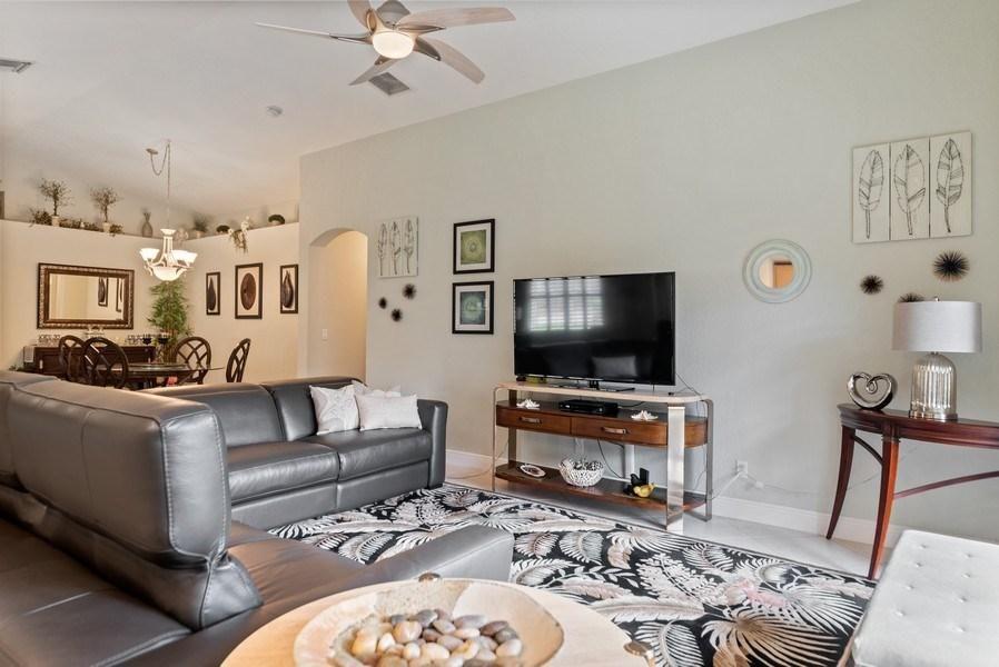 12190 Roma Road Boynton Beach, FL 33437 - Photo 5 of 19 Family Room