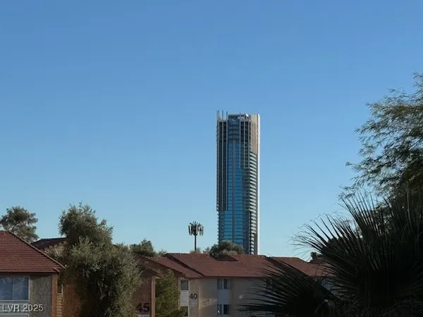 $169,900 | 3567 Arville Street, Unit 706B, Las Vegas, NV 89103