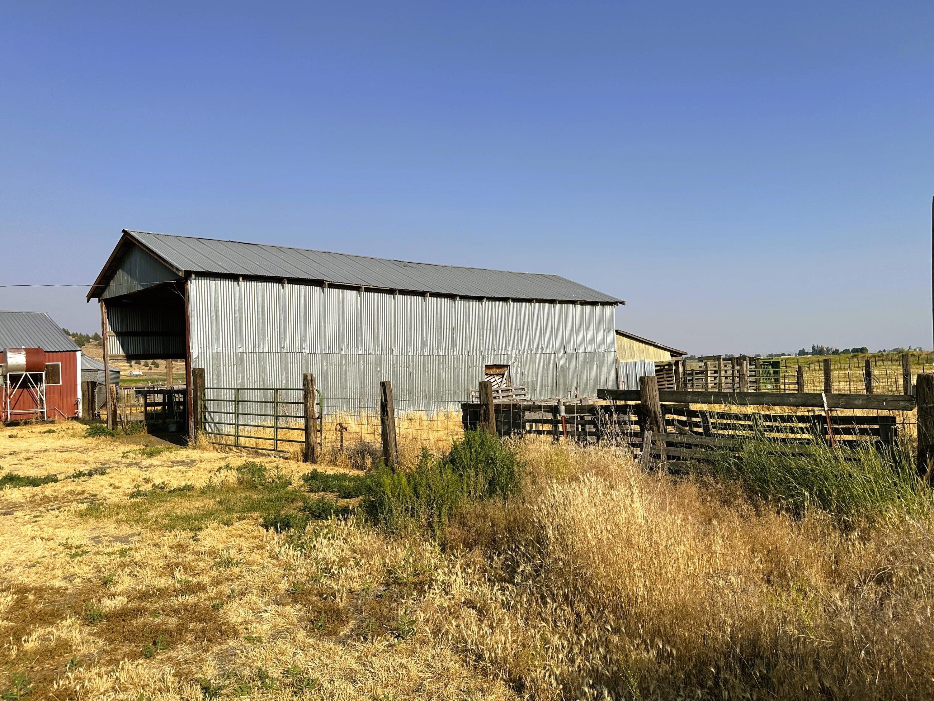 29828 Micka Road Malin, OR 97632 - Photo 19 of 53 IMG_0245