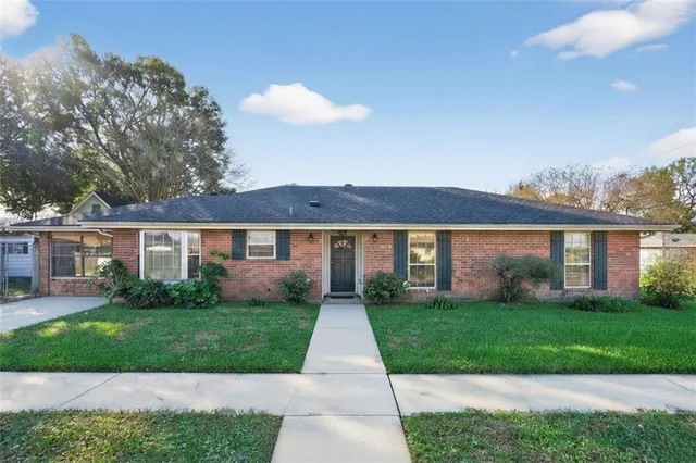 $320,000 | 3044 Illinois Avenue, Kenner, LA 70065