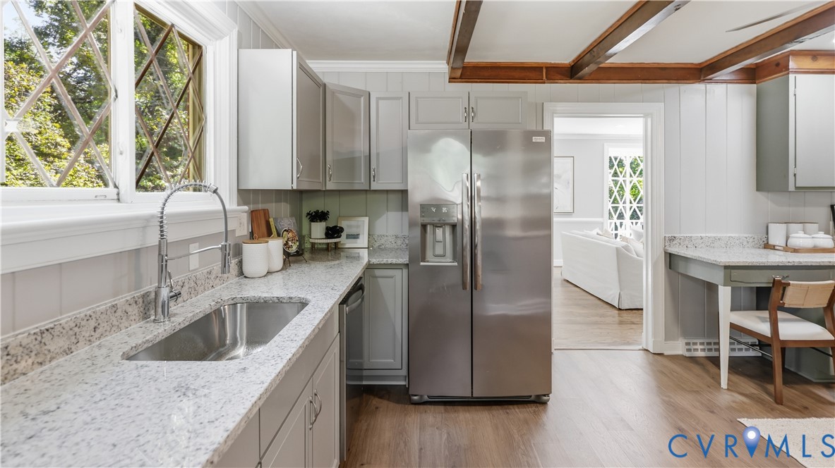 2301 Traymore Road North Chesterfield, VA 23235 - Photo 19 of 67 Stainless steel appliances, wood-finish flooring,