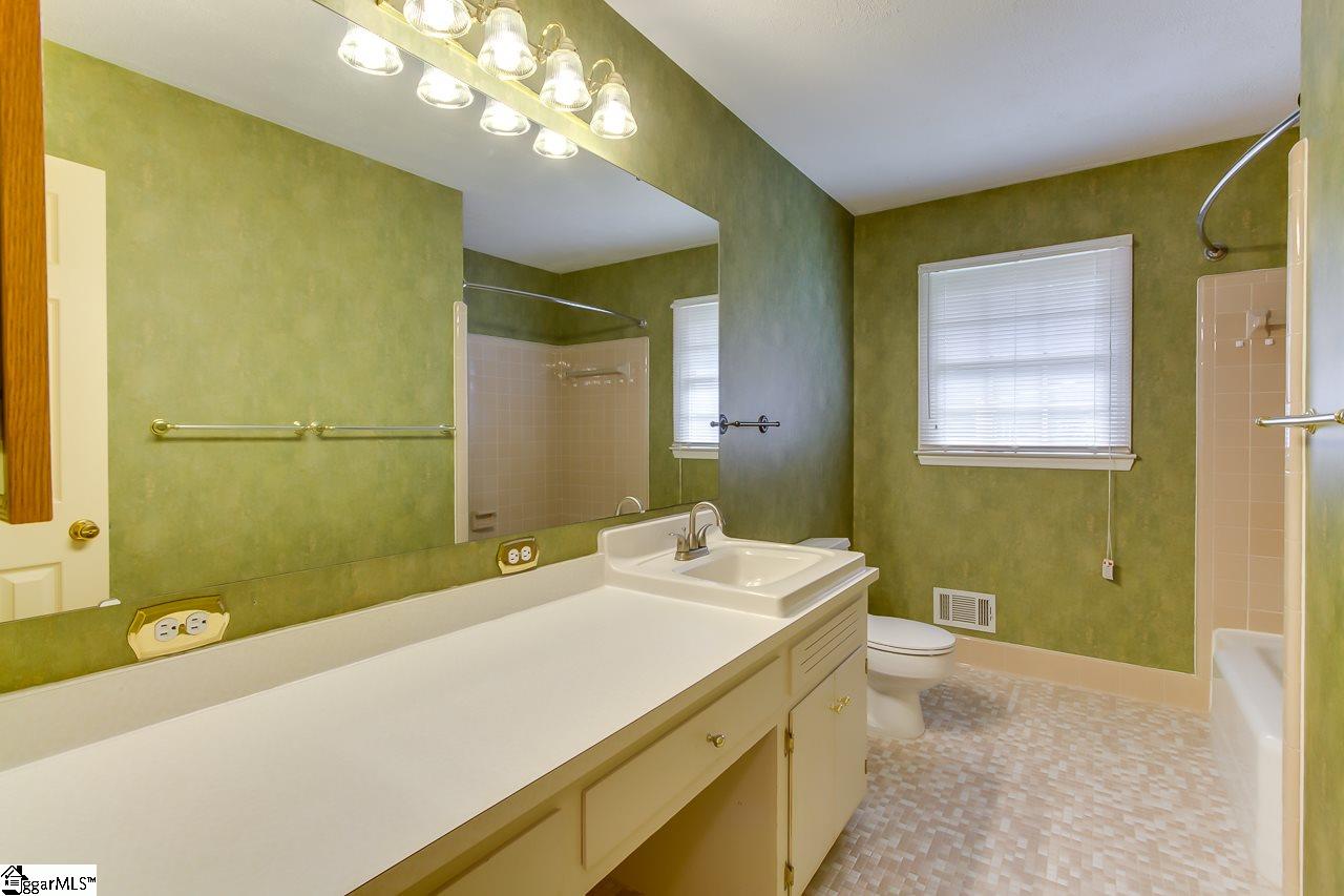 106 Watson Road Taylors, SC 29687 - Photo 12 of 36 Gallery Image 12