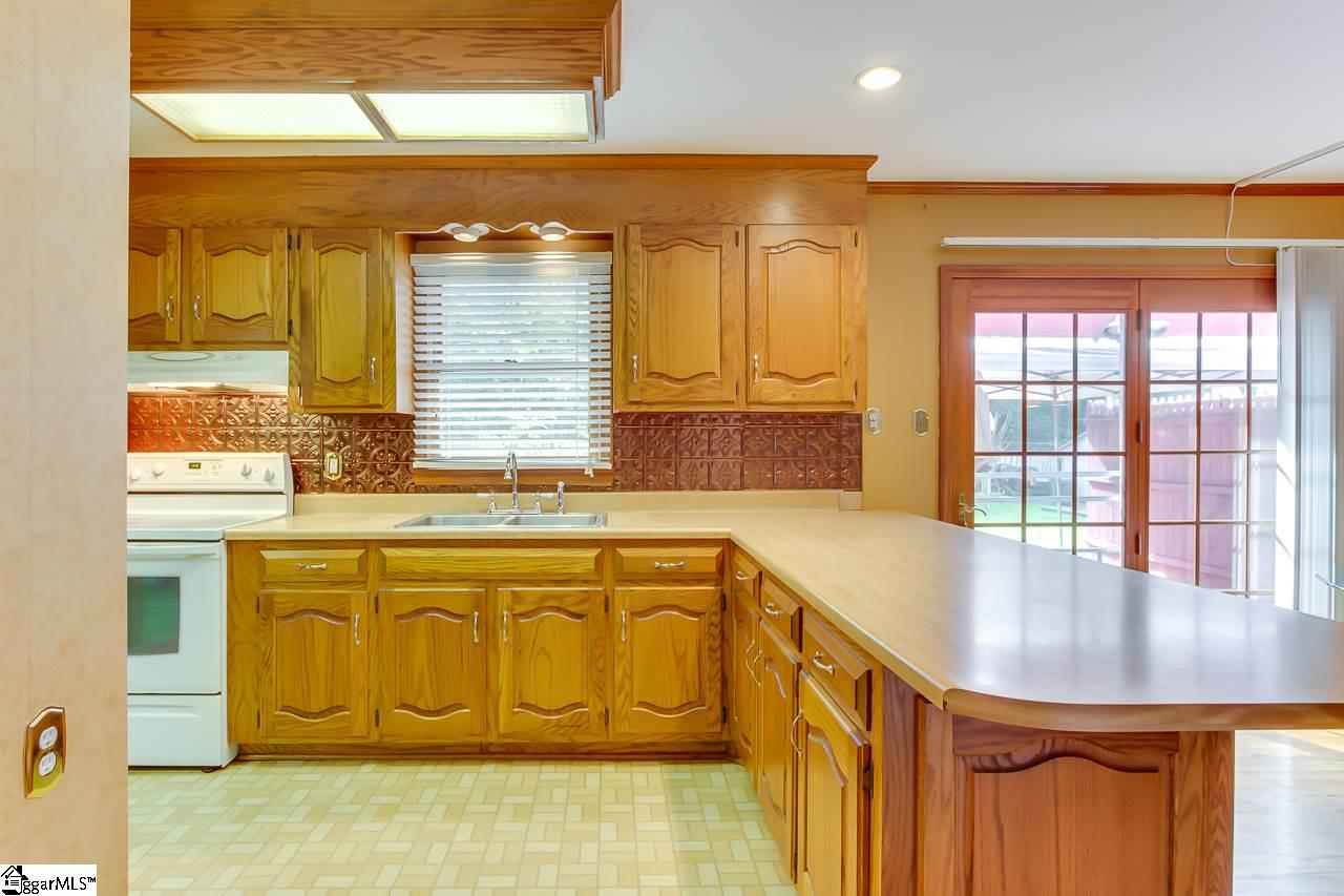 106 Watson Road Taylors, SC 29687 - Photo 21 of 36 Gallery Image 21