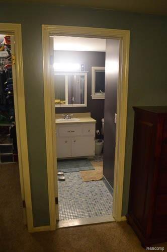 990 Dahlia Lane Rochester, MI 48307 - Photo 28 of 35 master bath.jpg