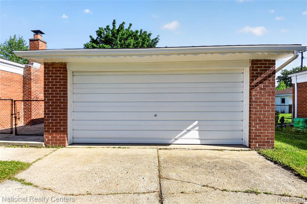 32008 Bunert Road Warren, MI 48088 - Photo 40 of 41