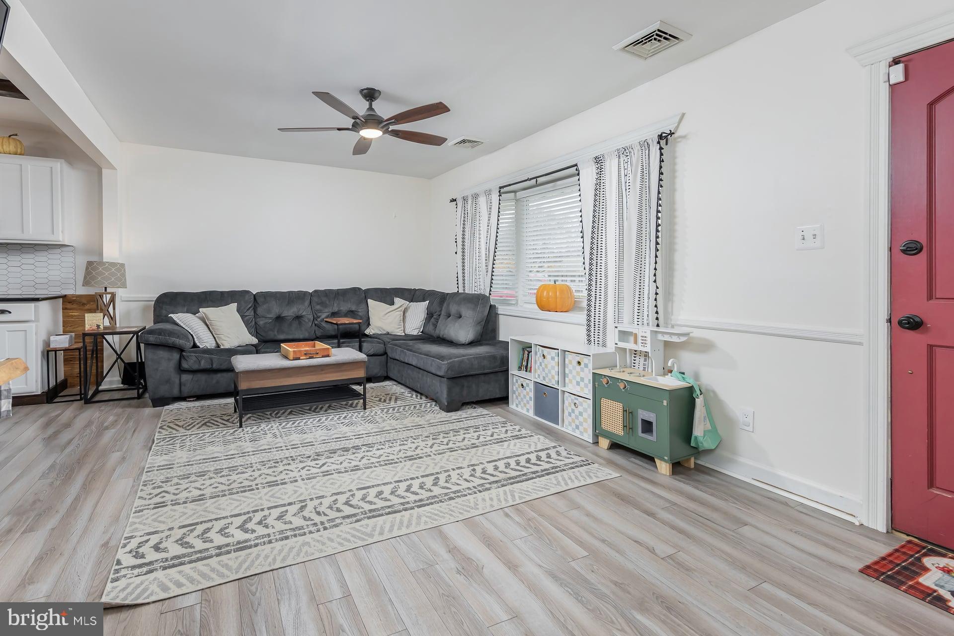 48 South Rose Lane West Berlin, NJ 08091 - Photo 8 of 19 Gallery Image 8