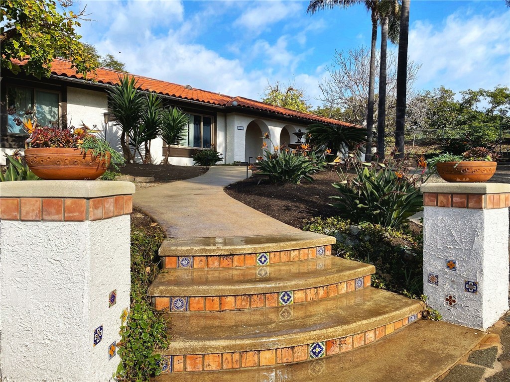 33532 Valle Road San Juan Capistrano, CA 92675 - Photo 3 of 20