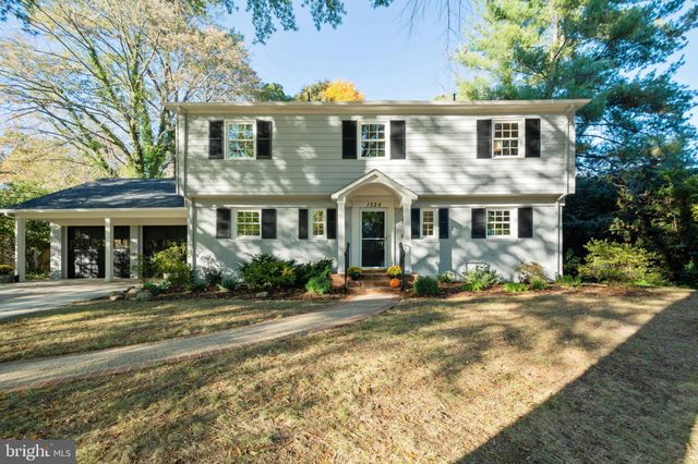 $1,025,000 | 1325 Kingston Avenue, Alexandria, VA 22302