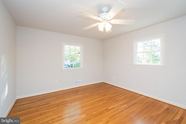 $1,025,000 | 1325 Kingston Avenue, Alexandria, VA 22302