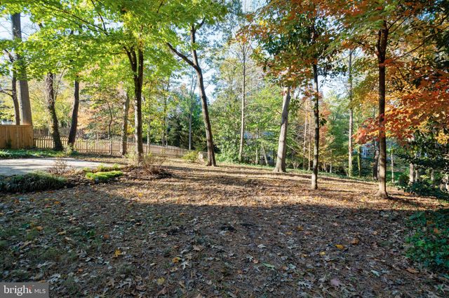 $1,025,000 | 1325 Kingston Avenue, Alexandria, VA 22302