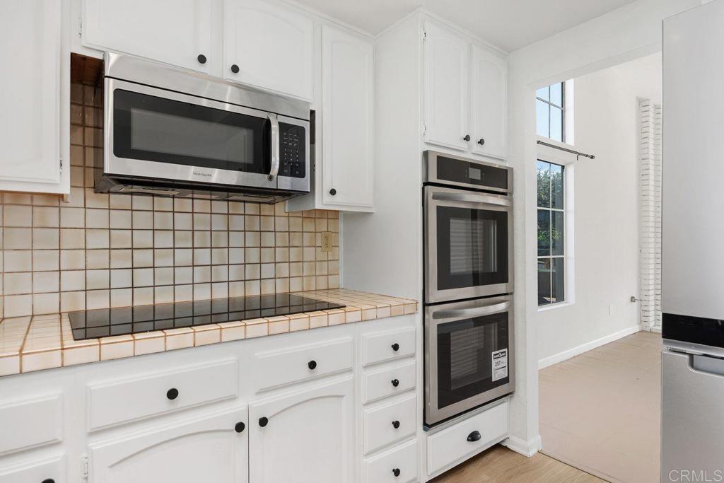 1402 Village View Road Encinitas, CA 92024 - Photo 13 of 38