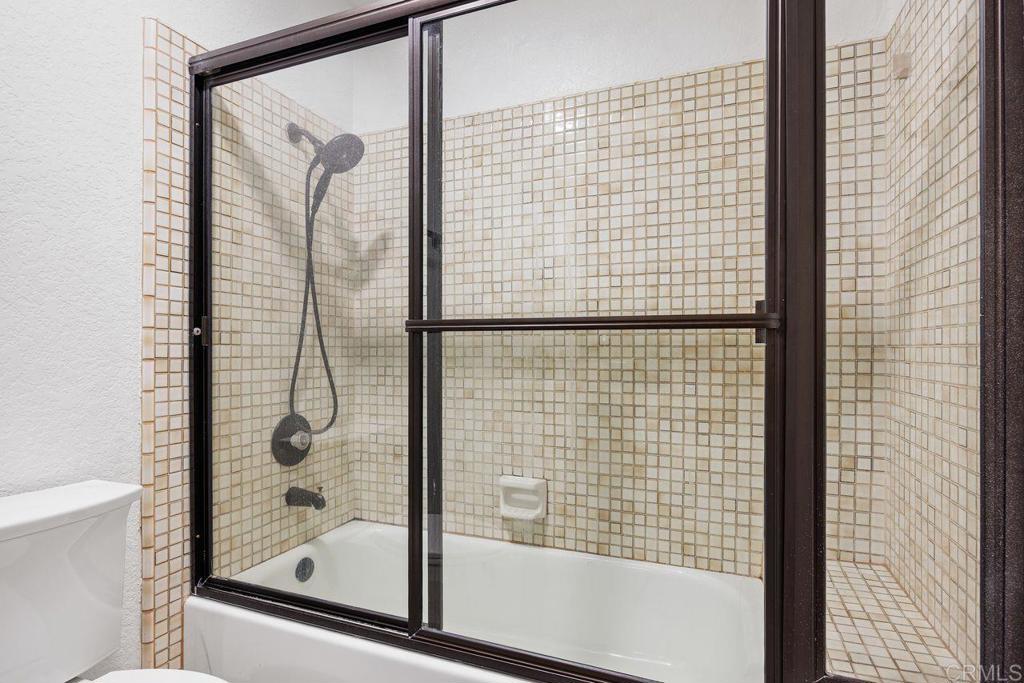 1402 Village View Road Encinitas, CA 92024 - Photo 26 of 38