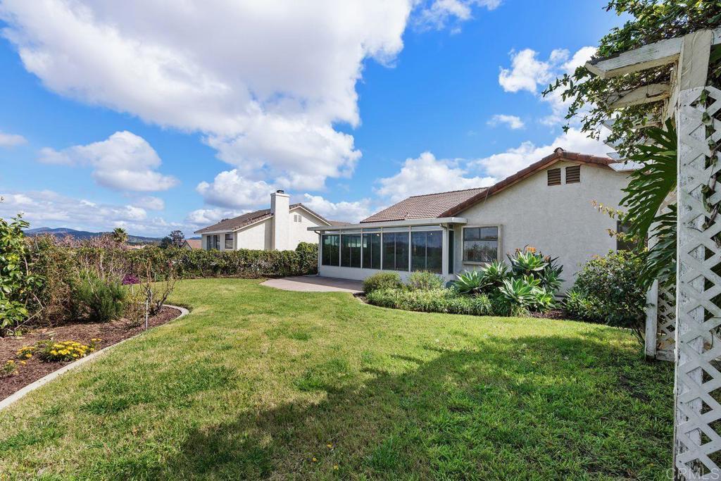 1402 Village View Road Encinitas, CA 92024 - Photo 35 of 38