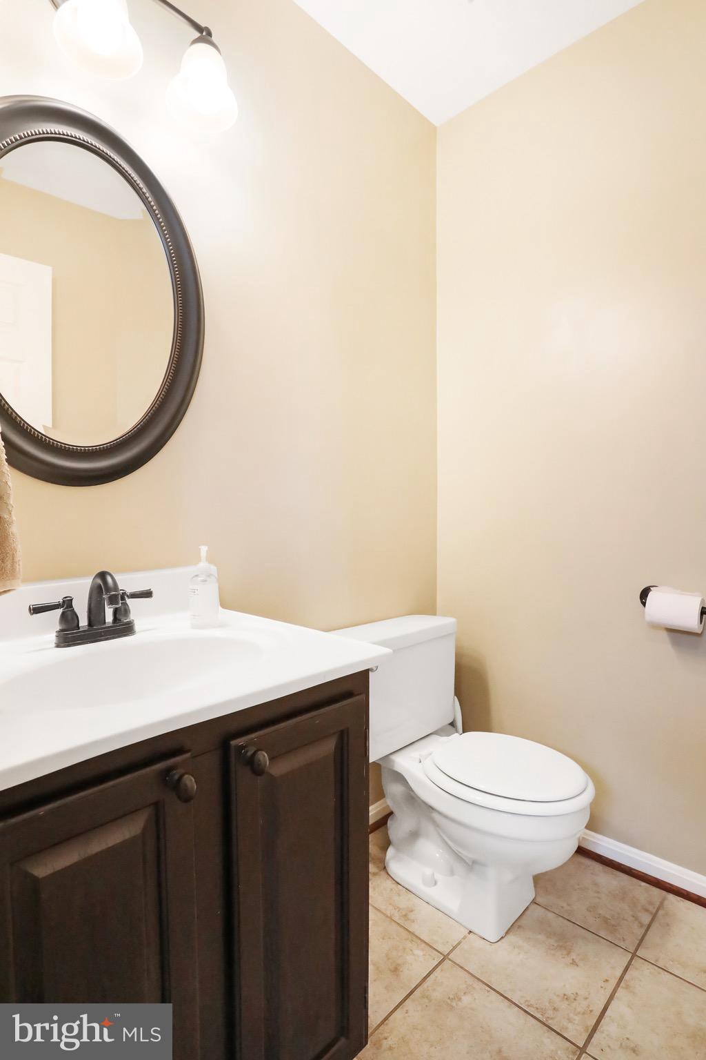 9107 Ridgefield Lane Frederick, MD 21701 - Photo 9 of 30 Main Level Half Bath
