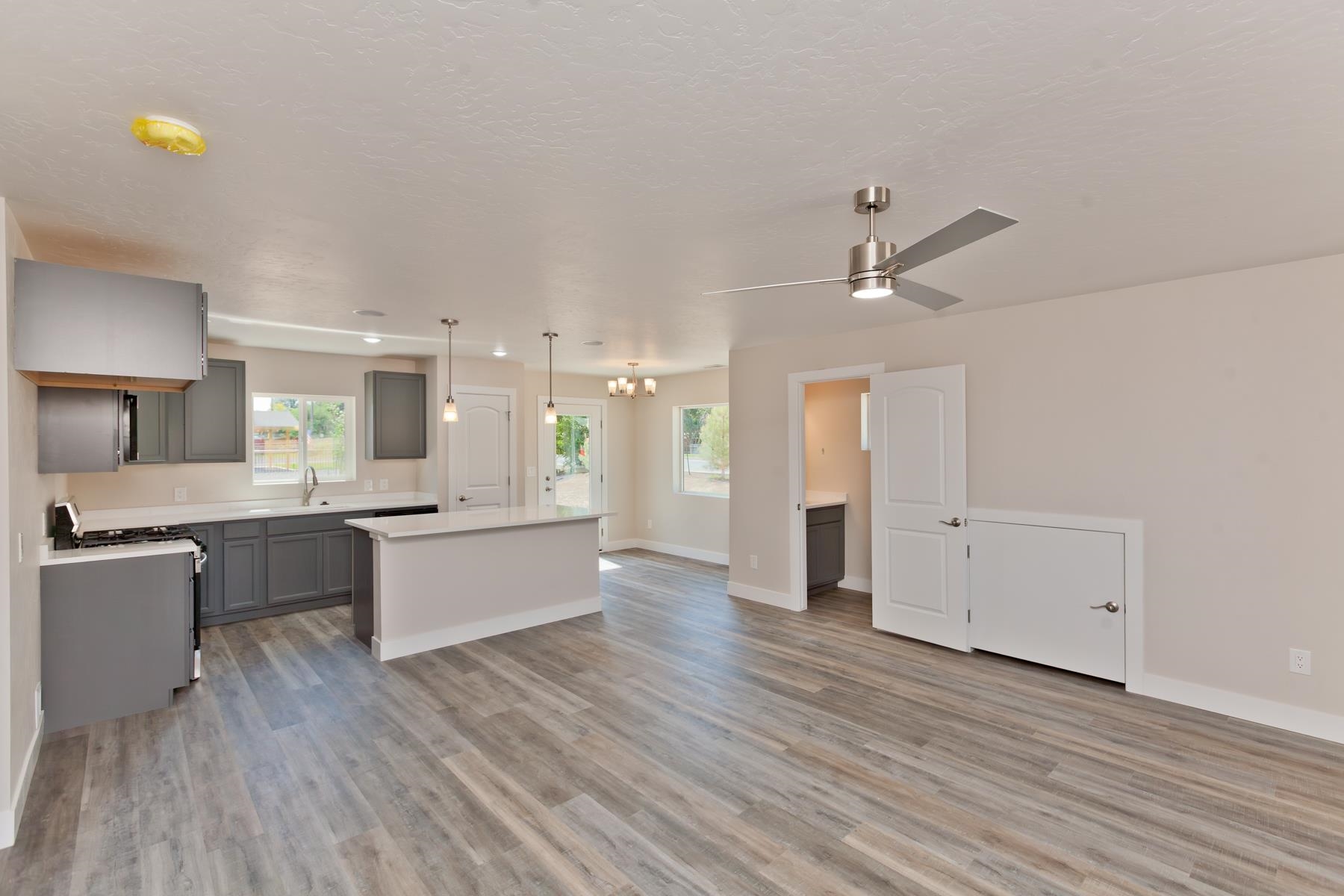 295 West 30th Street Rifle, CO 81650 - Photo 2 of 41