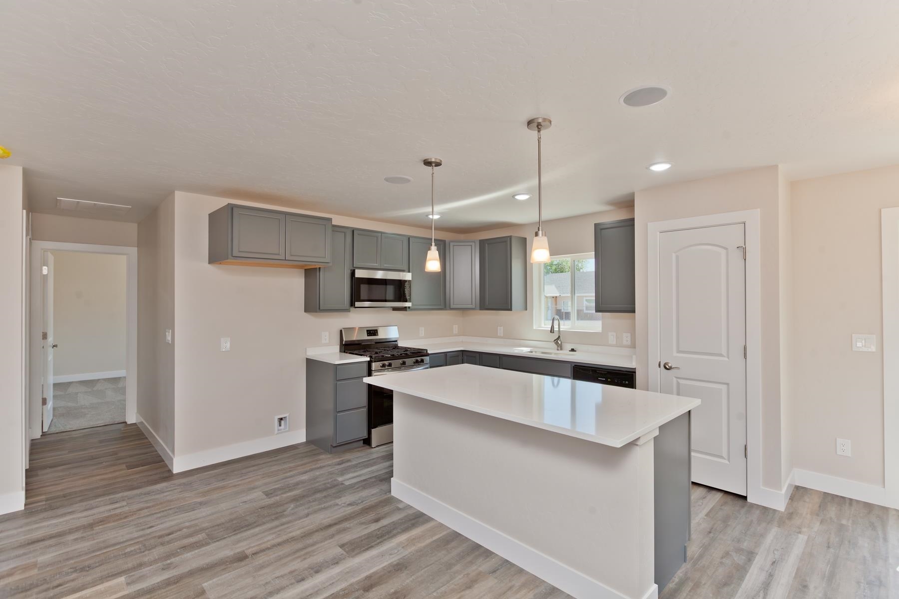 295 West 30th Street Rifle, CO 81650 - Photo 10 of 41